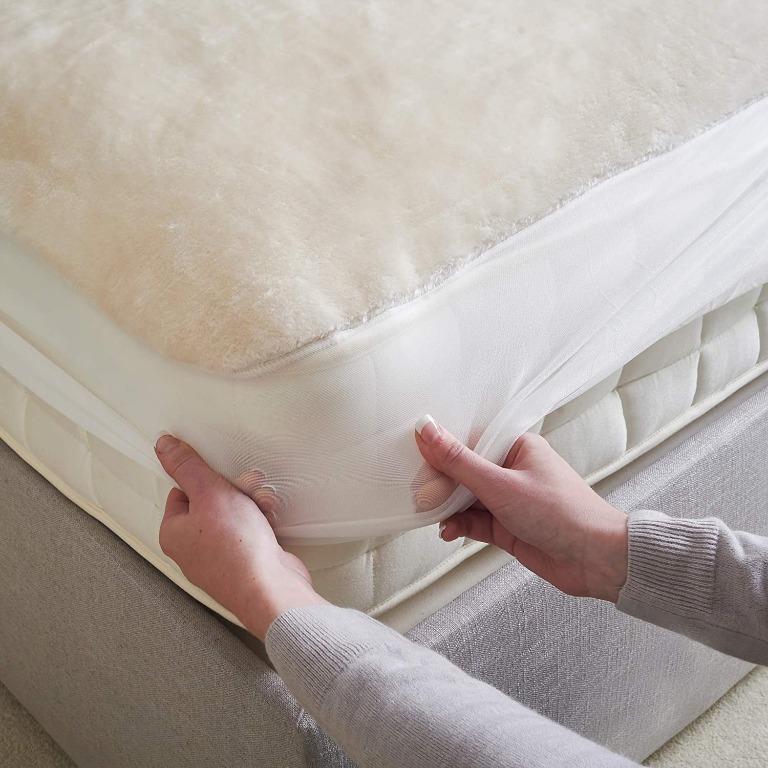 Dreamland Intelliheat fast heat up soft faux fur mattress protector double, electric  blanket 190 x 137 cm, easy fit elasticated skirt, 2 controls, 6 temperature  settings and timer, extra foot warmth, Furniture