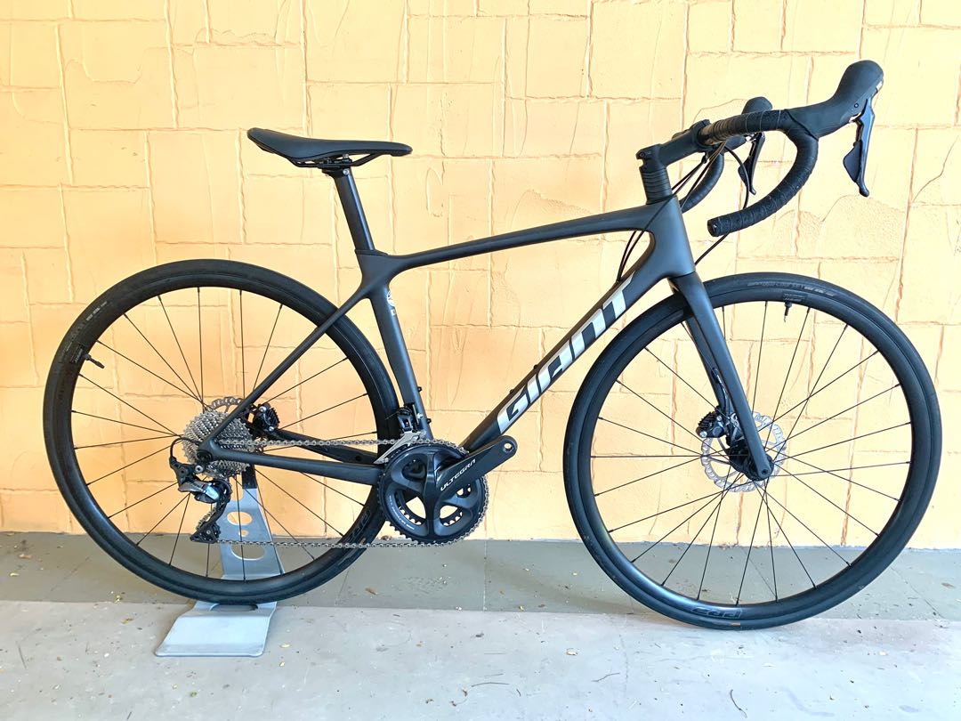 Giant TCR Advanced 1 Disc KOM 2021 Shimano Ultegra R8020 R8000 Full Carbon Road Bike Sports Equipment Bicycles Parts Bicycles on Carousell