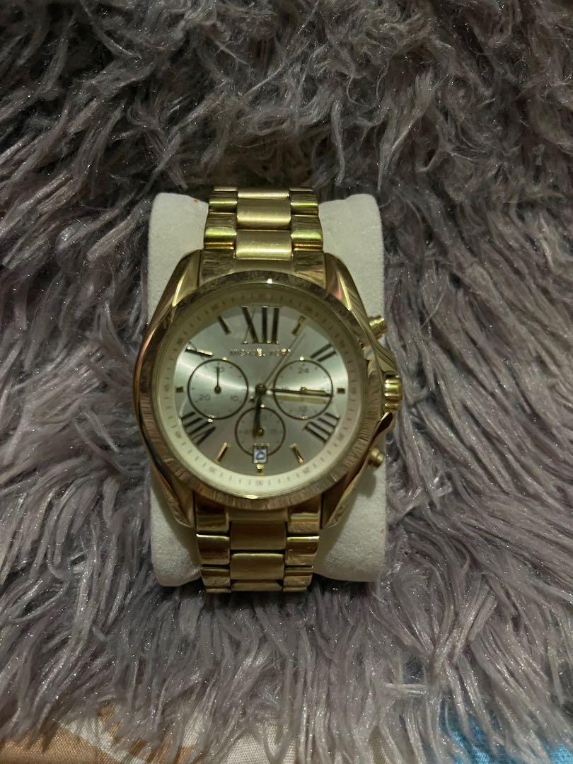 Gold watch big face