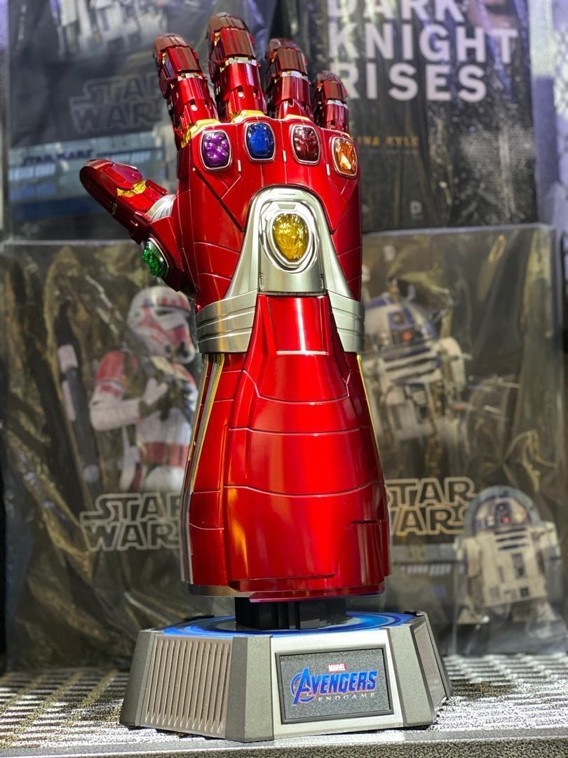 Hot outlet toys gauntlet