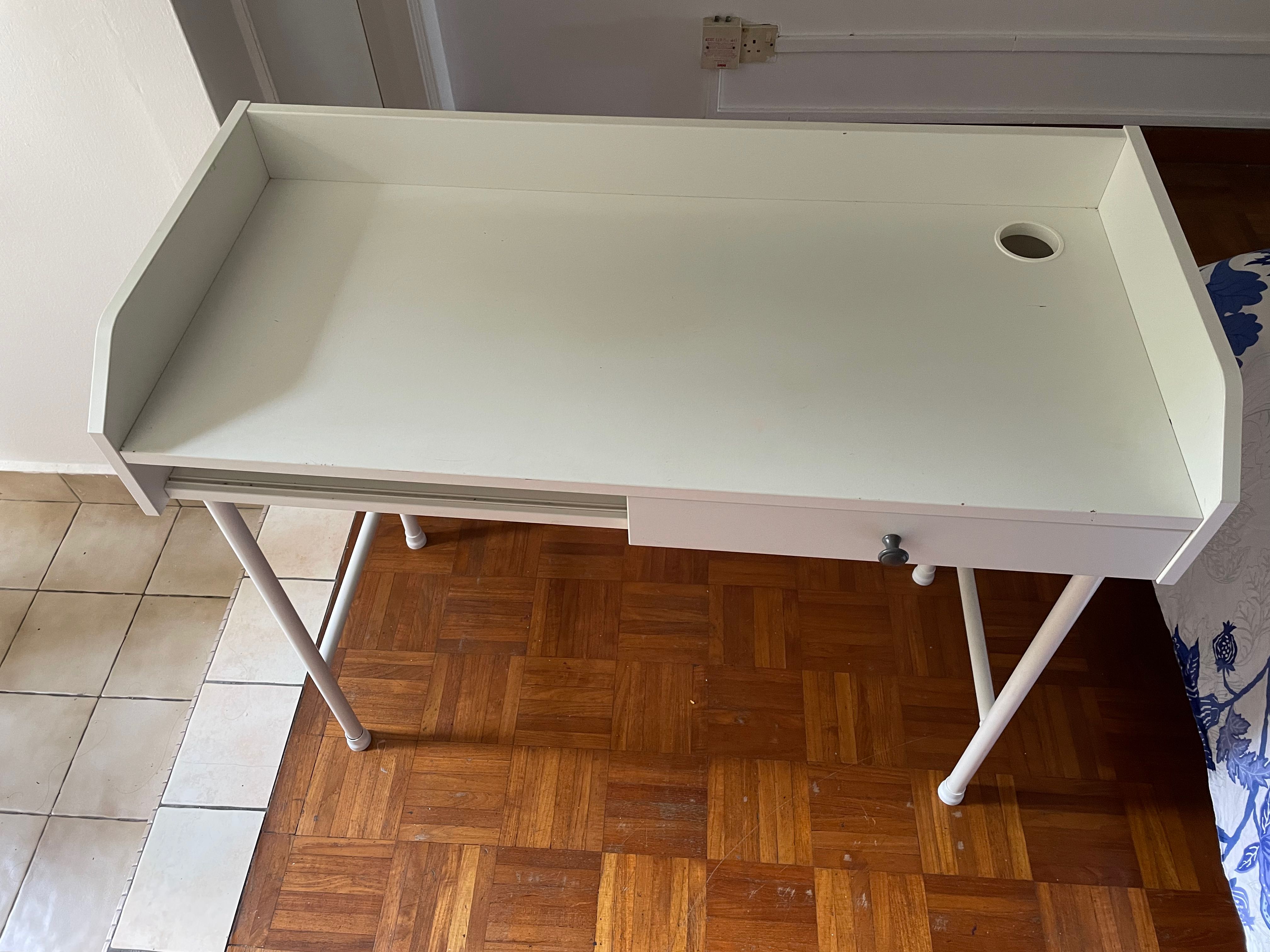 Ikea online hauga desk
