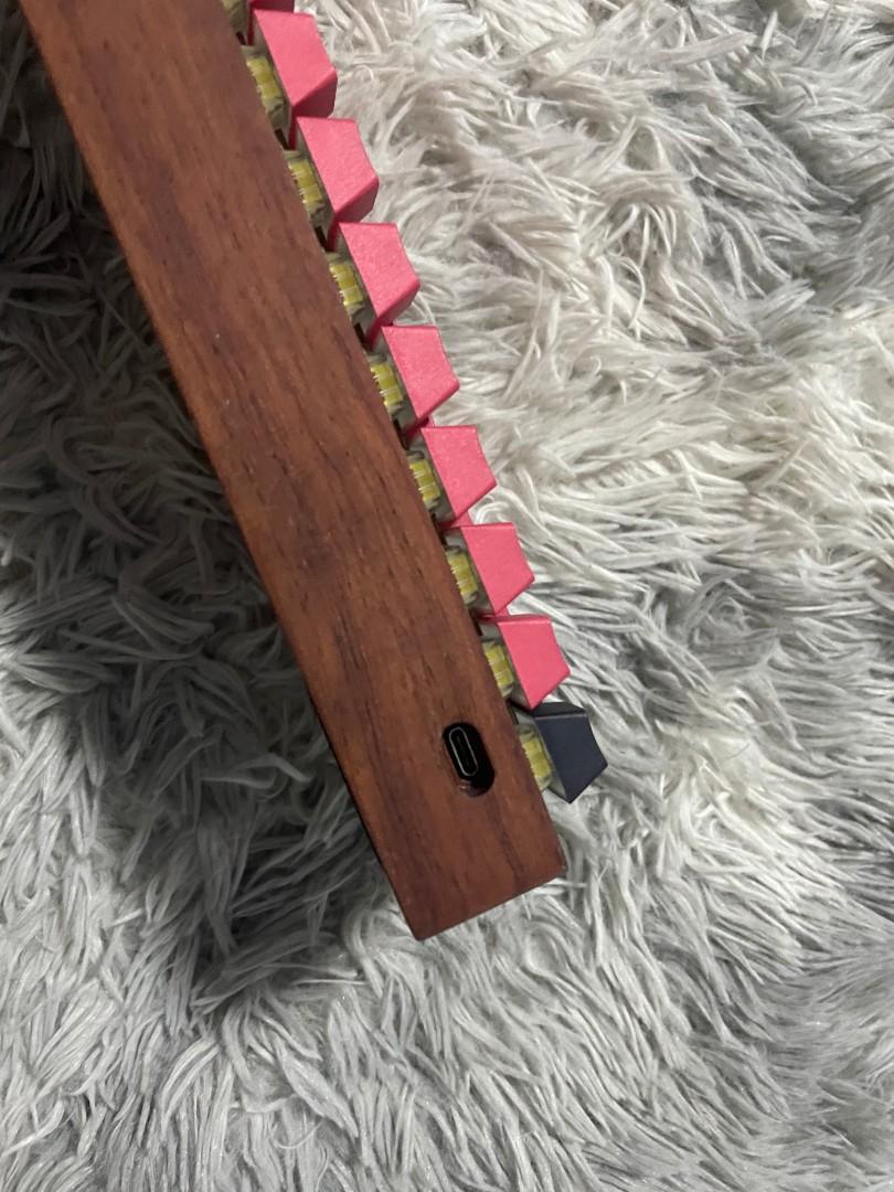 [Keyboard] Wireless / Wired Wooden Hotswap RGB Custom Mechanical