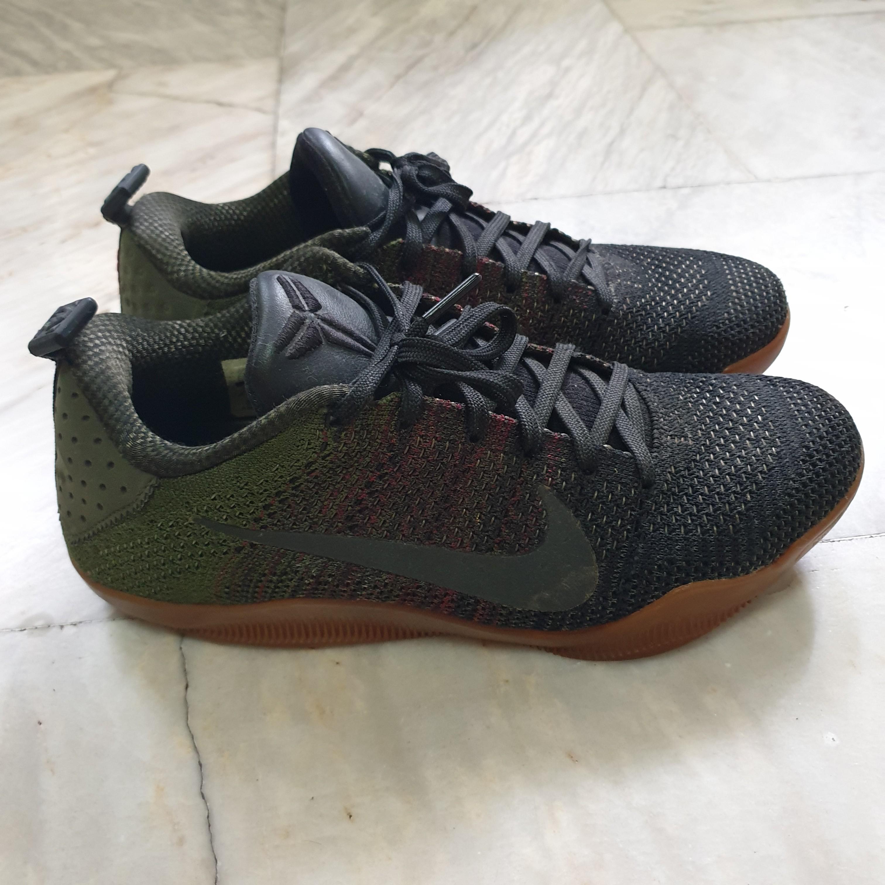 Kobe 11 dark horse store