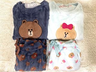 (Category: ) located in . Submitted by abby.closet (Listing ID 1115907950, Image 1). Description: .