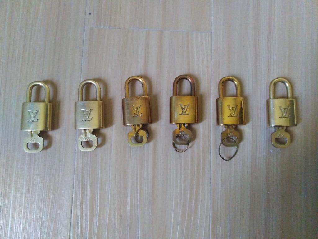 SALE!!! Louis Vuitton lock and key (Category: Luxury Accessories) located in Quezon City. Submitted by rendez-vous20 (Listing ID 1115918228, Image 1). Description: Authentic Louis Vuitton lock and key "MONEY BACK IF PROVEN FAKE" 2,500 each 314 - sold .