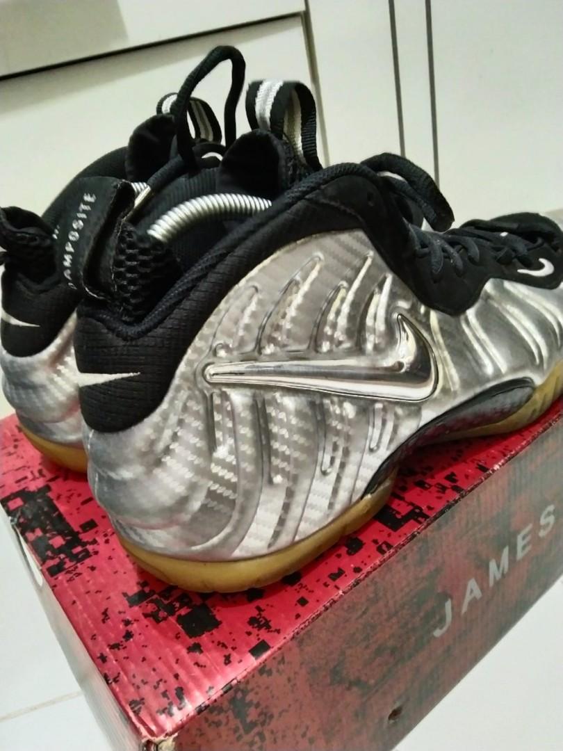 Nike Air Foamposite Pro Metallic Silver Surfer 616750-004, Fesyen Pria,  Sepatu , Lainnya di Carousell