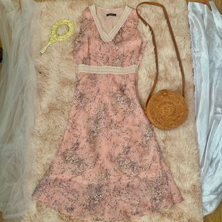 (Category: ) located in . Submitted by bbthingyyyy (Listing ID 1115964634, Image 1). Description: .