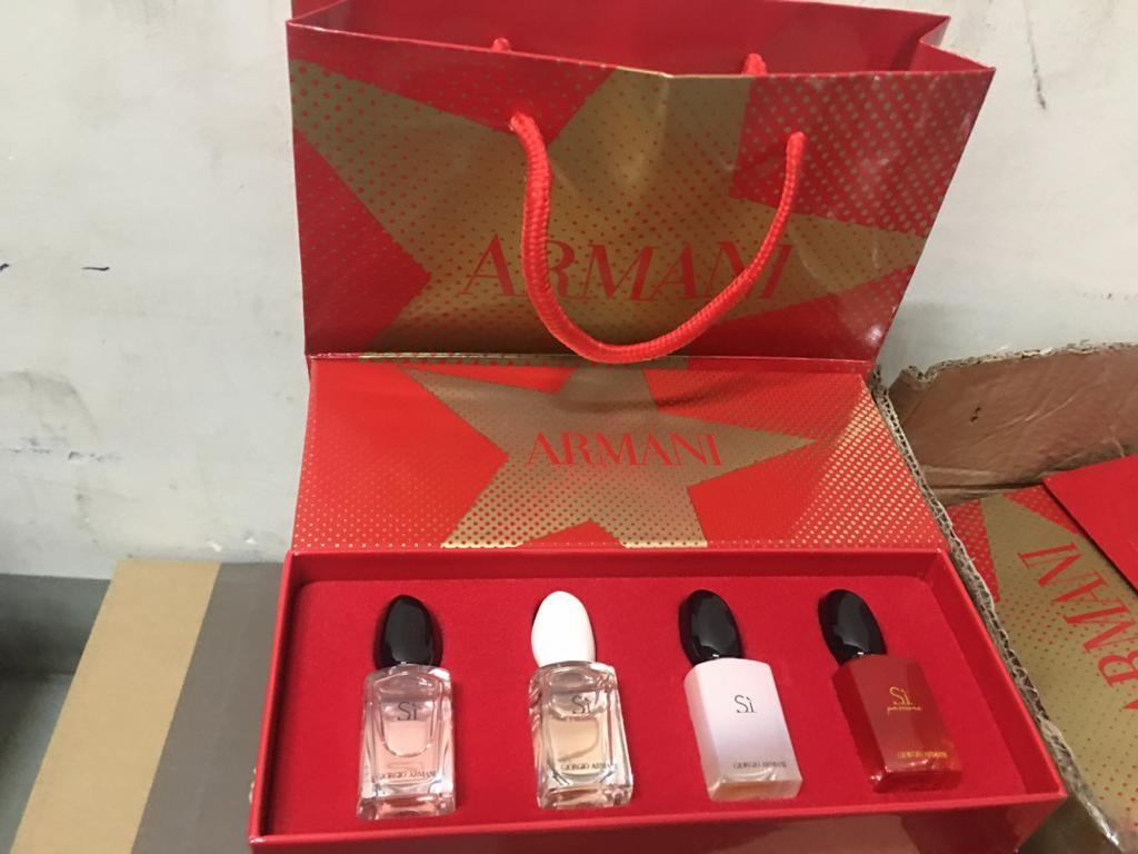 Giorgio armani si hotsell miniature set