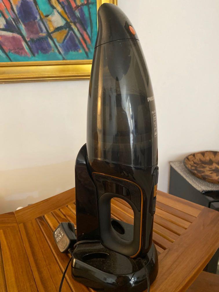 PHILIPS Handheld Minivac Vacuum(12V) +Brand new accessories , TV & Home