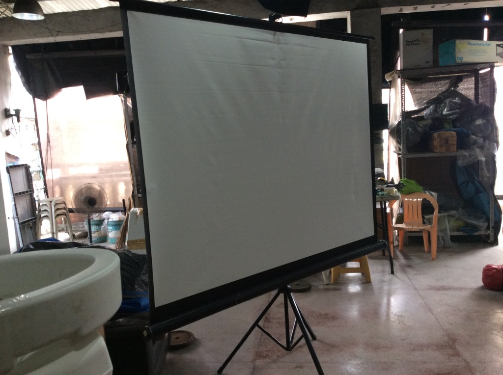 Projector screen The Best