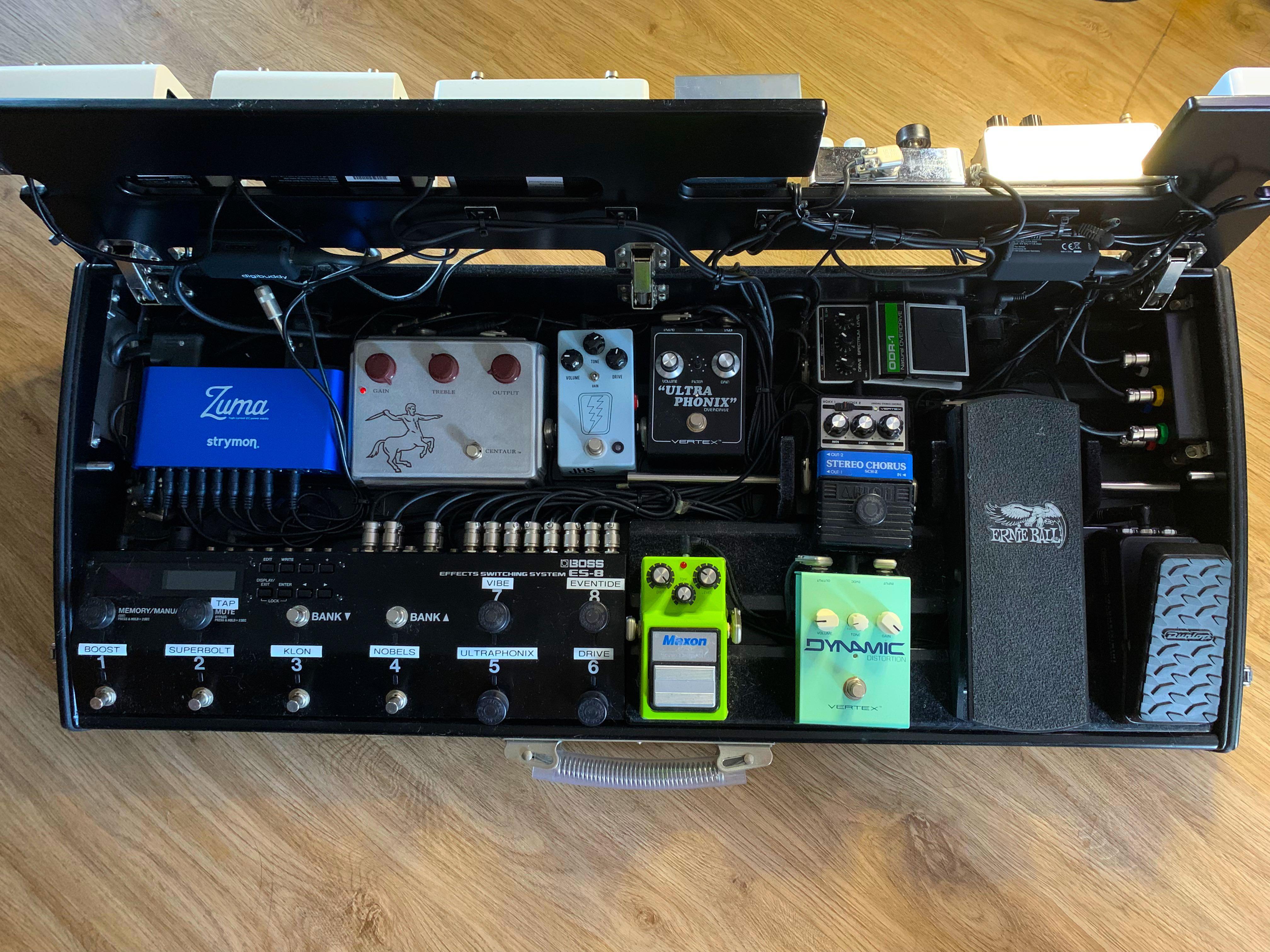 Clearance SCHMIDT ARRAY PEDALBOARD , Hobbies & Toys, Music & Media