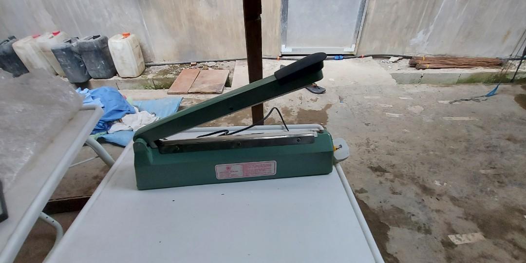 Sealer (Category: Food Organization & Storage) located in Panabo. Submitted by perfectteam (Listing ID 1115884082, Image 3). Description: .
