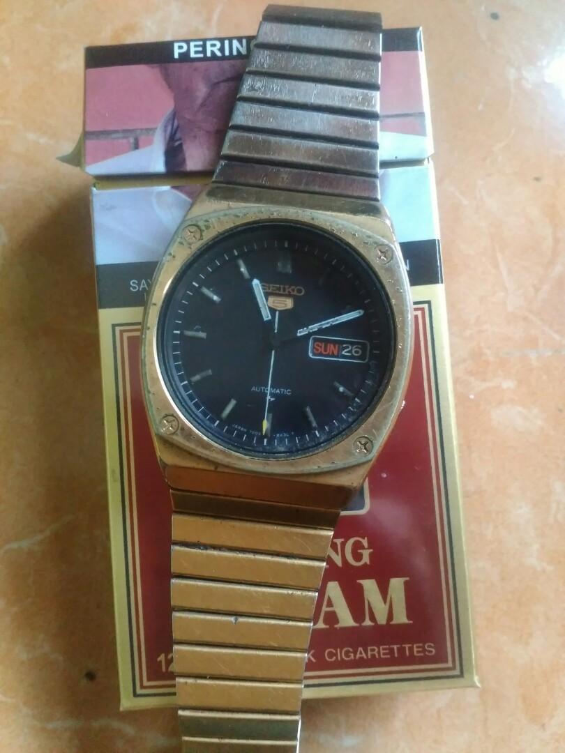 Seiko cheap 7009 8370