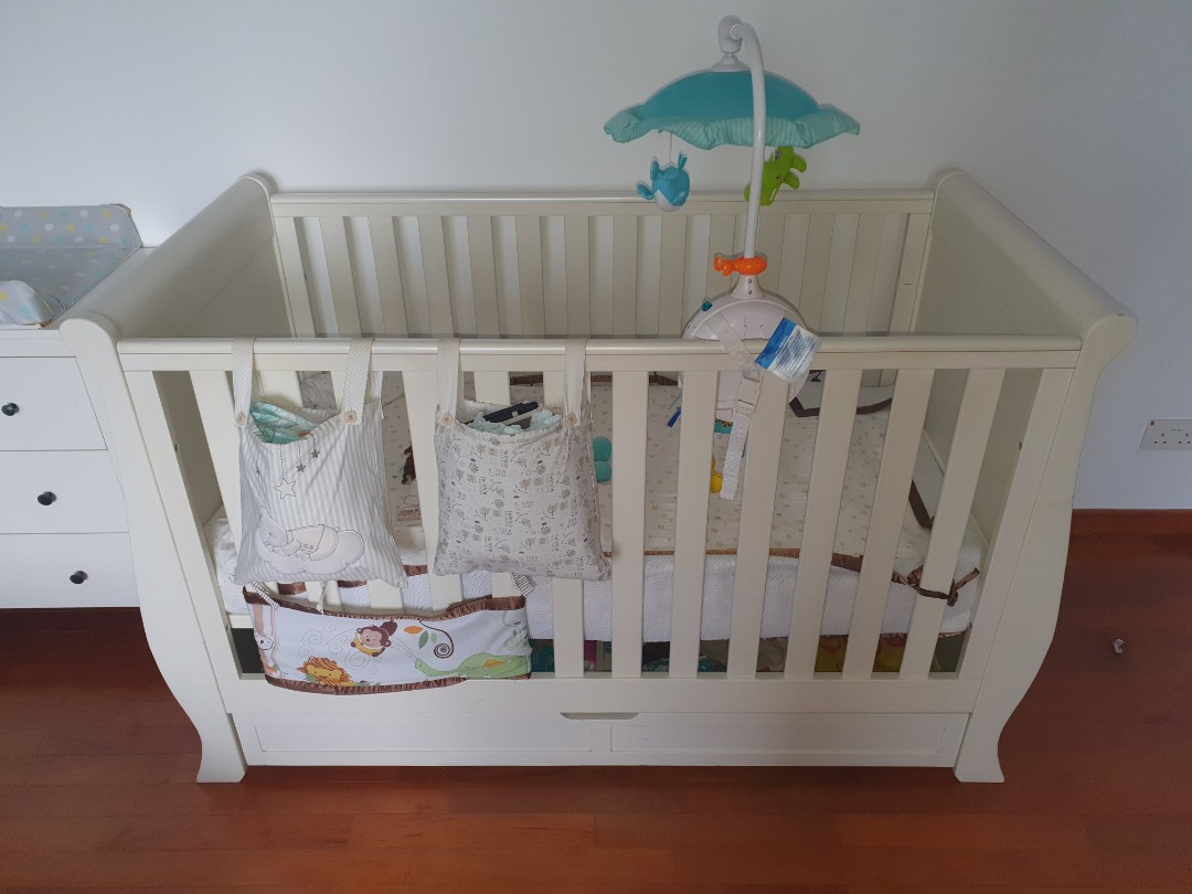Silver Cross Cot Bed with drawers, Babies & Kids, Baby Nursery & Kids