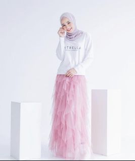 Tudungpeople Athleisure in Cherry L/XL, Women's Fashion, Muslimah Fashion,  Tops on Carousell