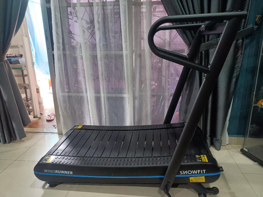 Snowfit windrunner sales