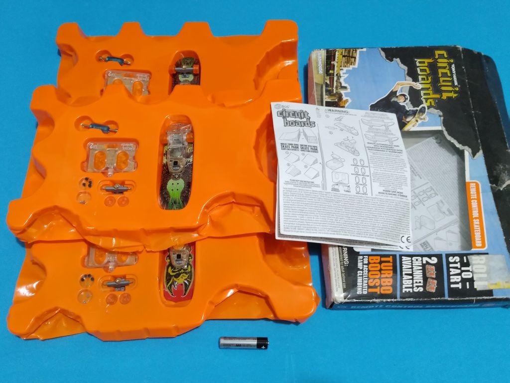 Tony Hawk's Circuit Boards - Skateboard RCs (Category: Skates, Rollerblades & Scooters) located in Quezon City. Submitted by nextnoel (Listing ID 1116064589, Image 2). Description: Set of 3 Tony Hawk's remote-control circuit board skateboards. Still unassembled and untested, box is very worn out due to storage All components are in their trays. Visit my page for more: https://www.facebook.com/H0dgeP0dge/.