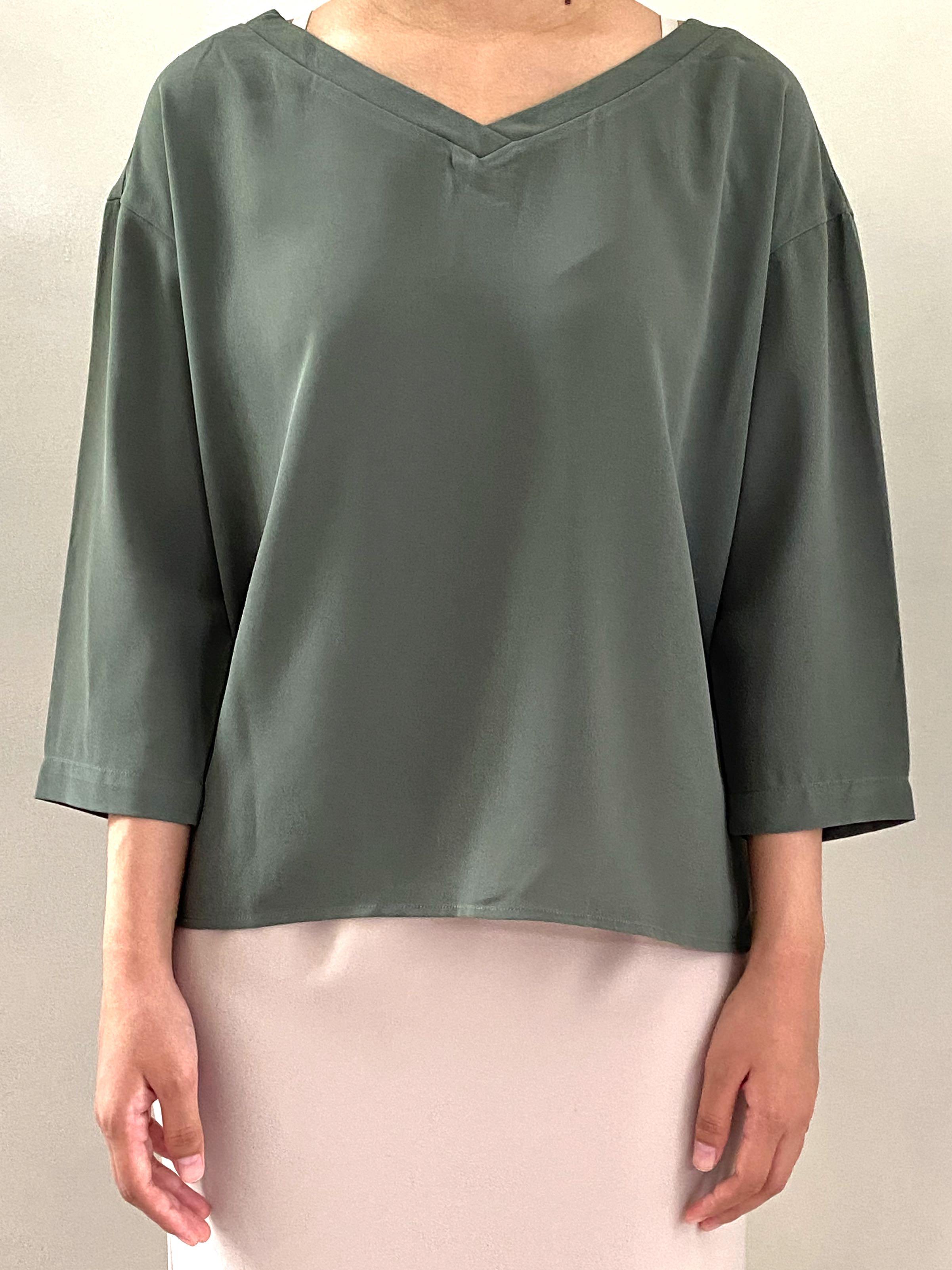 uniqlo batwing top