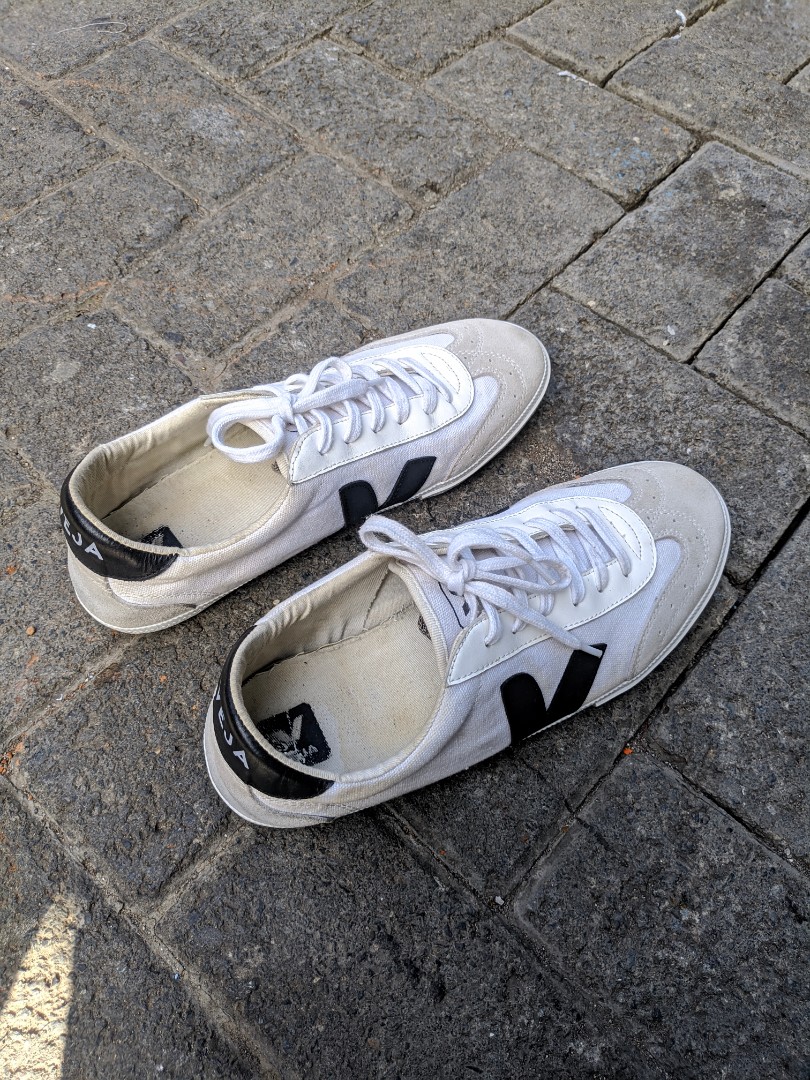 veja volley white
