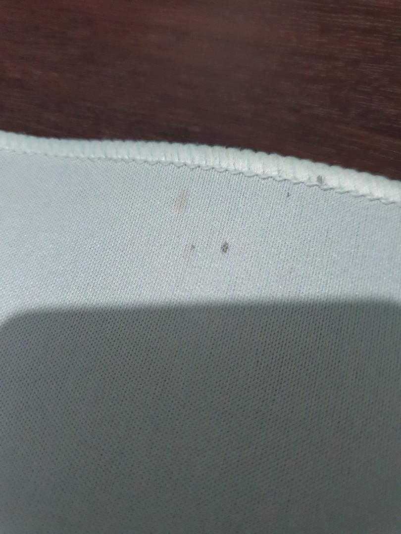 300x600x2mm Extended Mousepad Deskmat (Category: Mouse & Mousepads) located in Las Pinas. Submitted by kateanne419 (Listing ID 1116225469, Image 2). Description: See stains on pictures.
