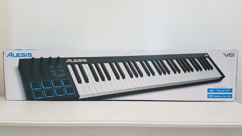 Alesis V61 Keyboard Controller & OnStage KSP100 Keyboard Sustain Pedal