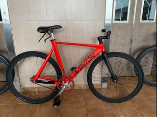 (Category: ) located in . Submitted by caroubikes (Listing ID 1116259172, Image 1). Description: .