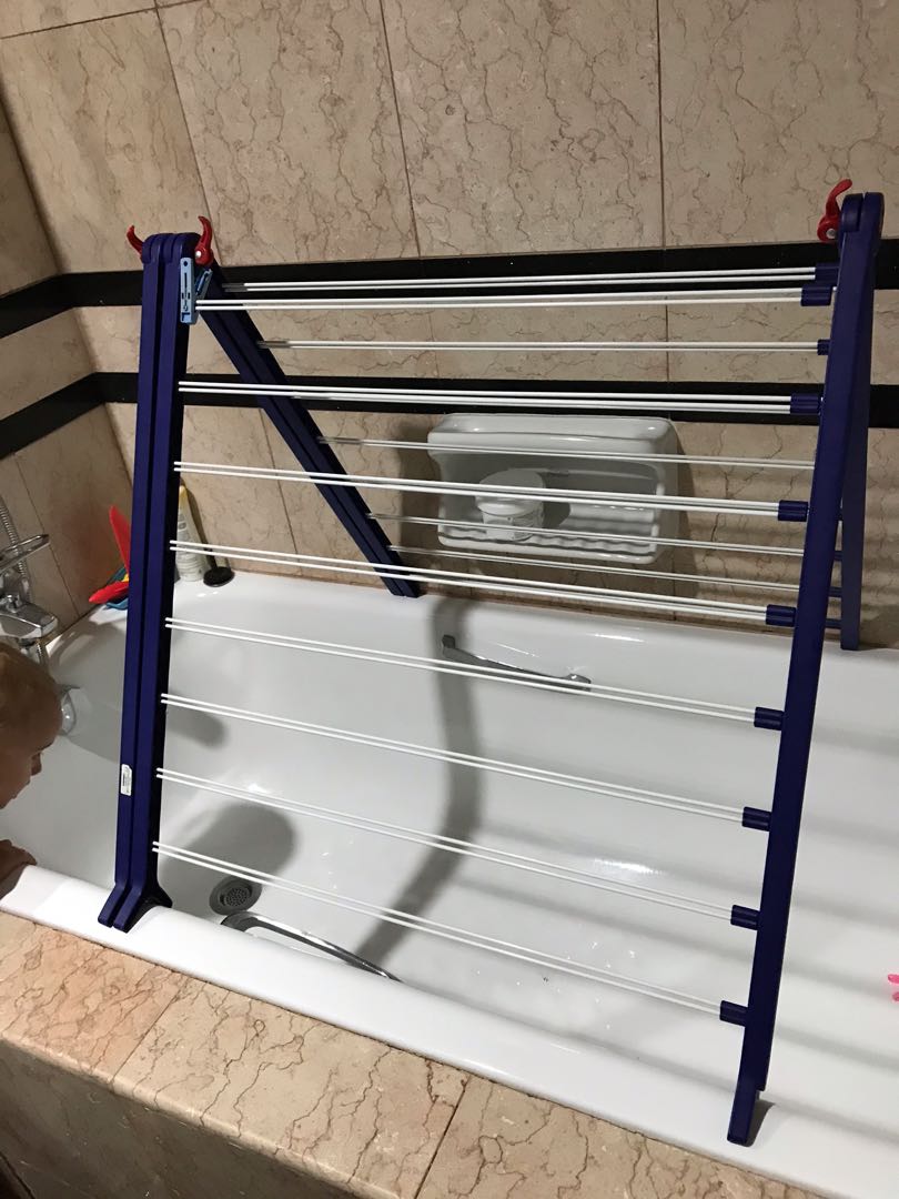 Leifheit Extendable Bathtub Drying rack, Furniture & Home Living, Home Improvement