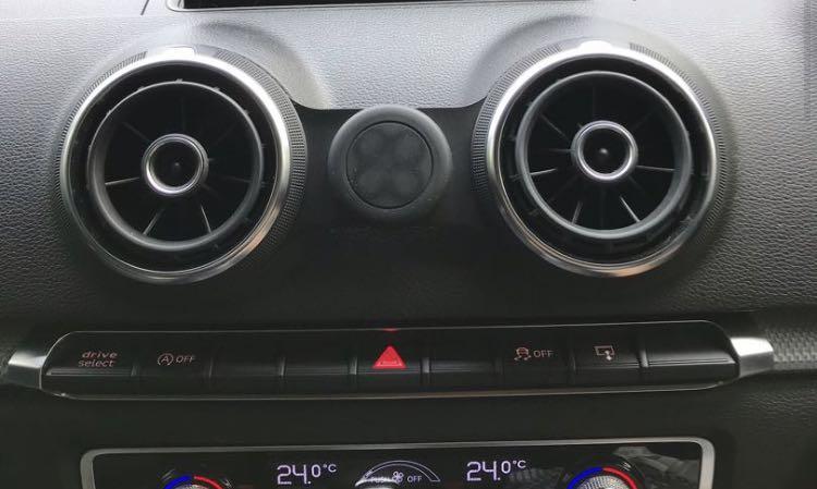 Clearmounts audi store phone holder