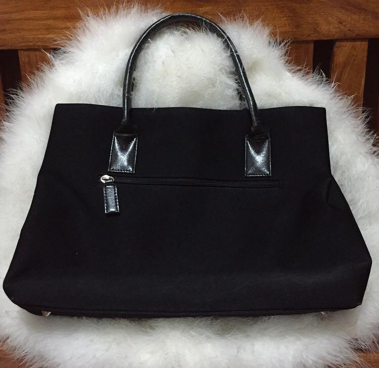 GV Velvet Bag (Category: Tote Bags) located in Daet. Submitted by daryl_fy (Listing ID 1116247374, Image 2). Description: •Japan Surplus Bag •Black Color •Velvet .