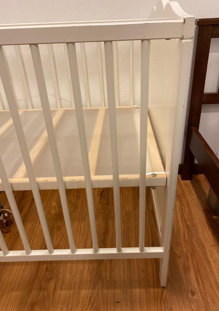 Ikea Hensvik Baby Cot, Furniture & Home Living, Furniture, Bed Frames