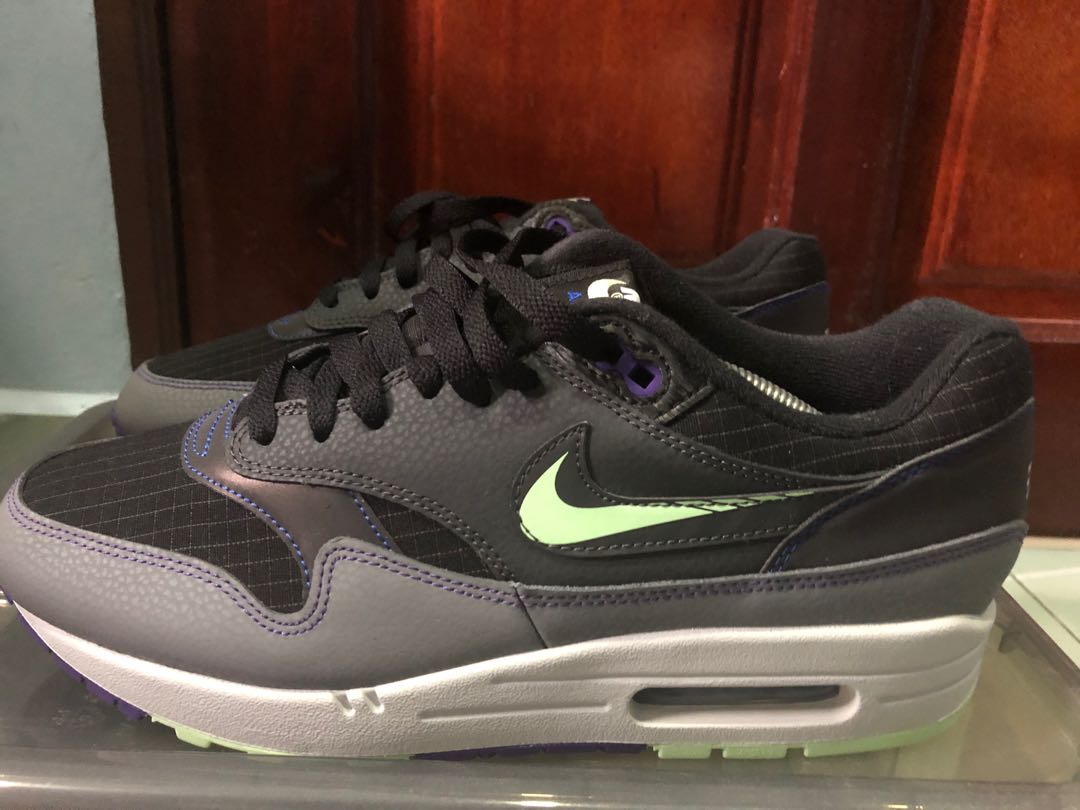 air max 1 future swoosh