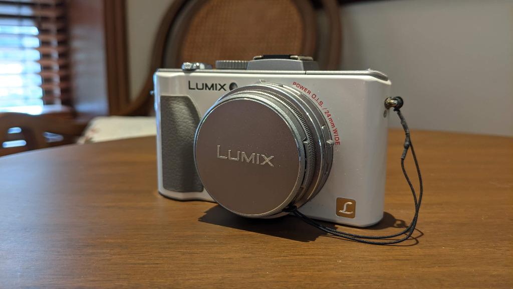 panasonic lumix x5