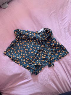 (Category: ) located in . Submitted by anyasellsclothes (Listing ID 1116082672, Image 1). Description: .