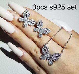 (Category: ) located in . Submitted by jesse_belle (Listing ID 1116235160, Image 1). Description: .