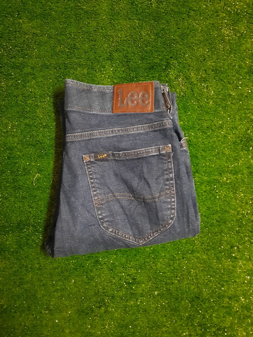 SELUAR JEAN S LEE Men s Fashion Bottoms Jeans on Carousell
