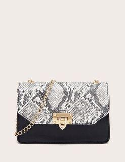 Snakeskin Print Flap Chain Bag