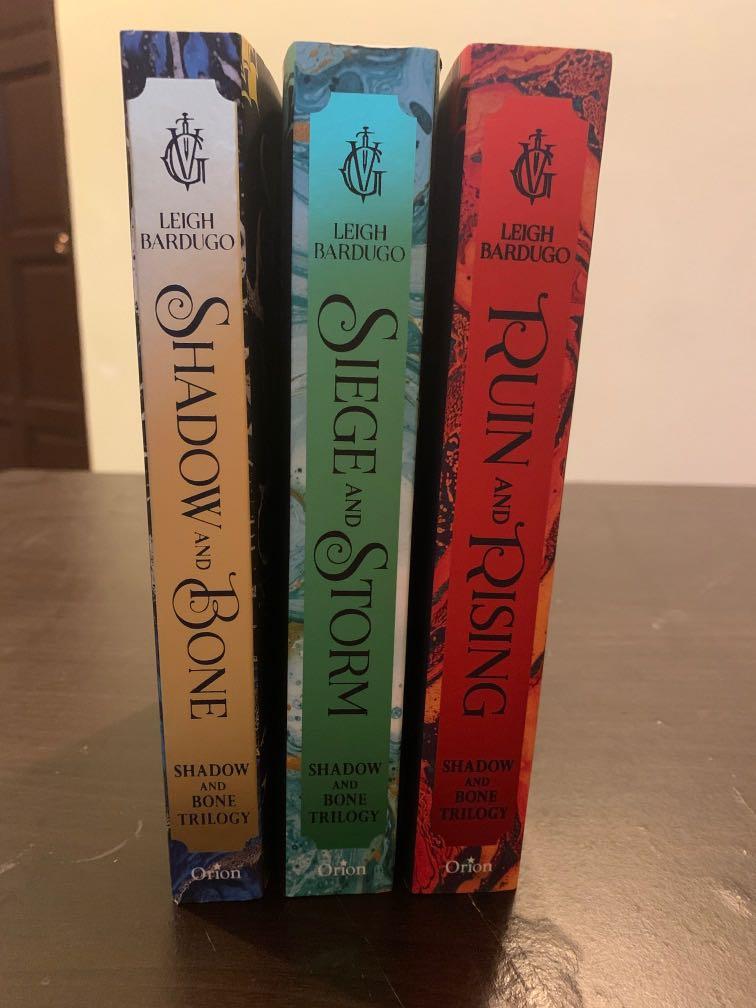 The grishaverse trilogy (paperback) shadow and bone, siege and storm