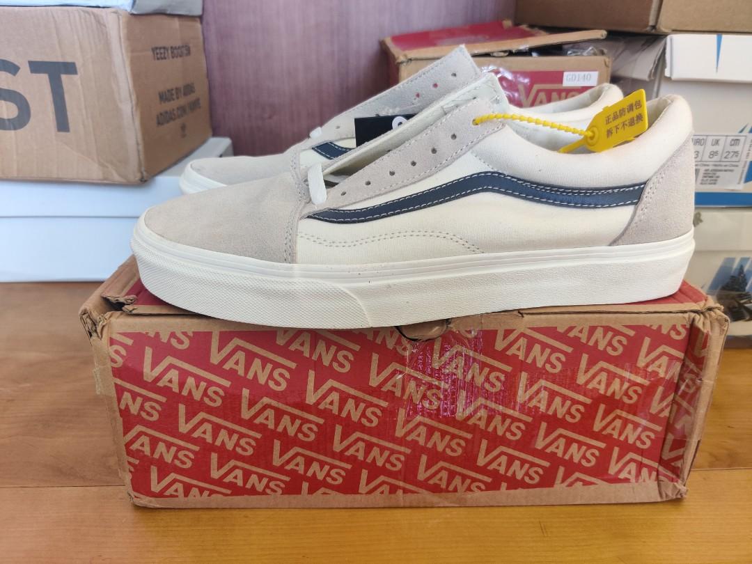 White blue vans shop