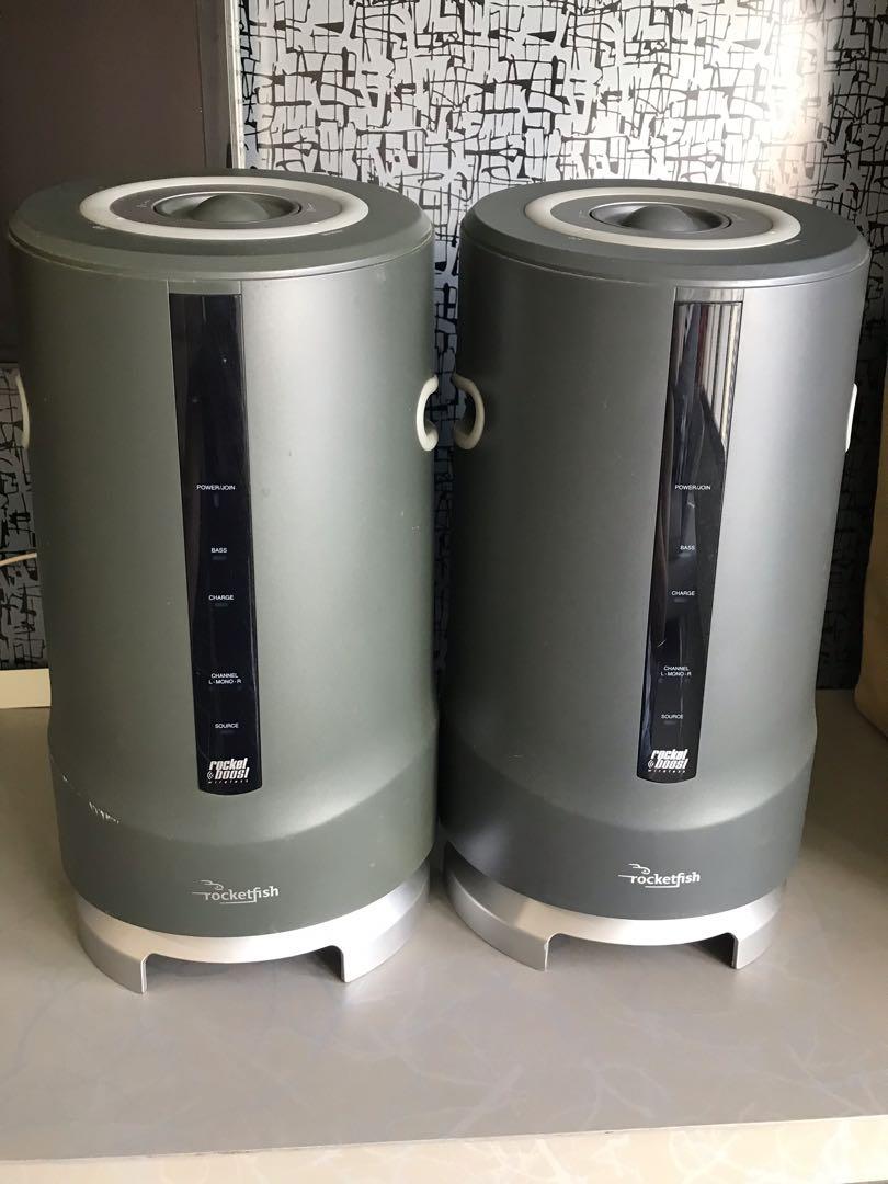 Rocketfish outdoor speaker top