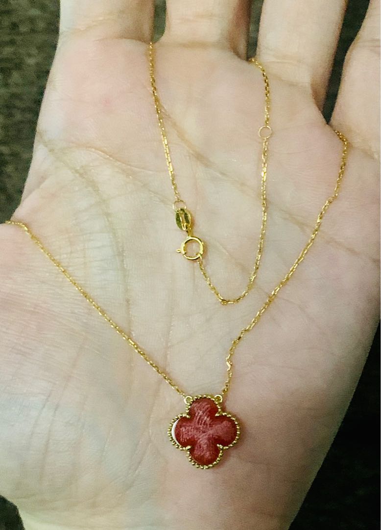 18k yellow gold VCA red clover necklace!!!, Women's Fashion