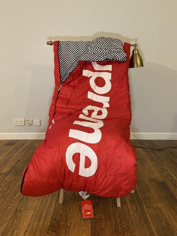 2011 S/S Supreme x The North Face Sleeping Bag [Red], 男裝, 運動