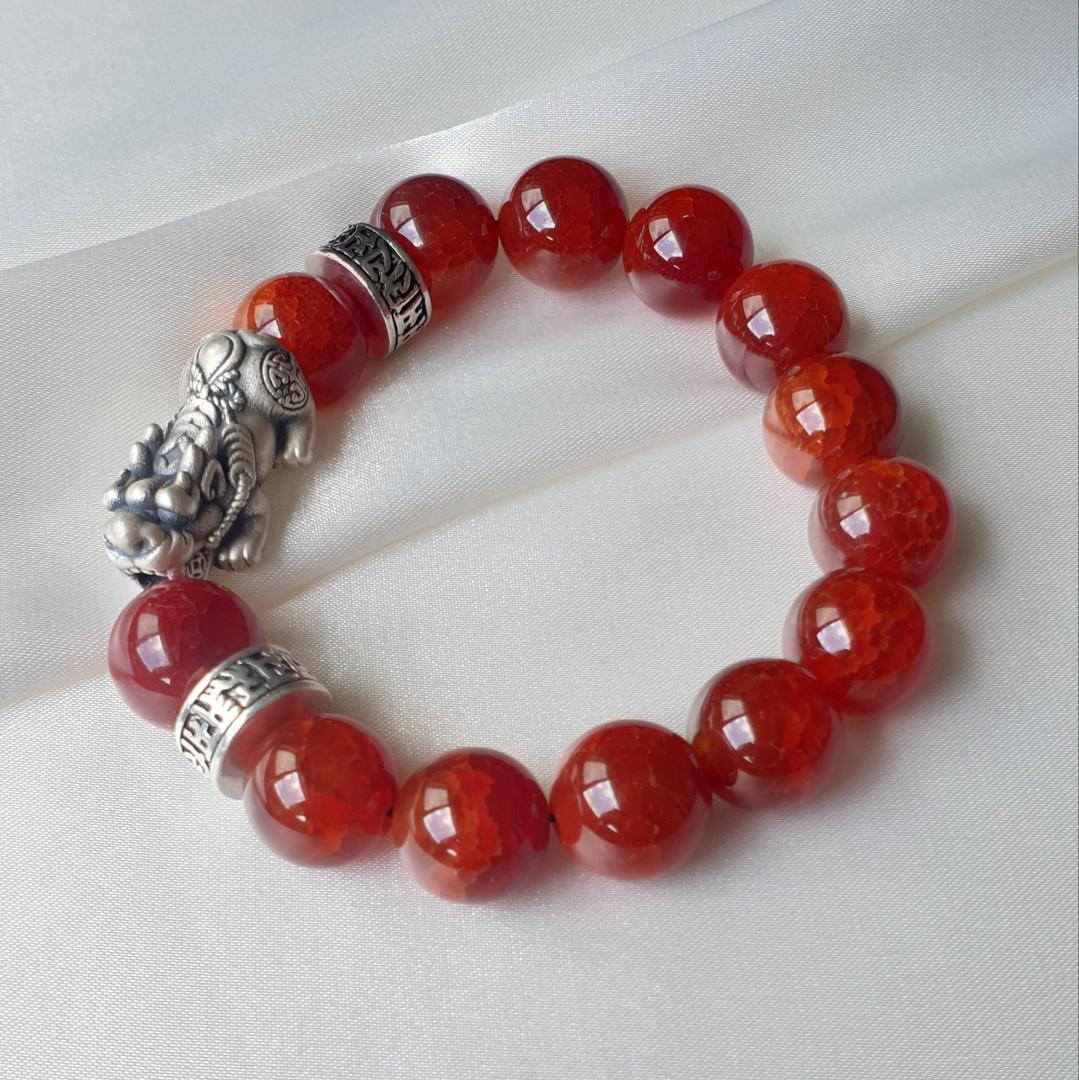 Red agate silver online pixiu charm bracelet
