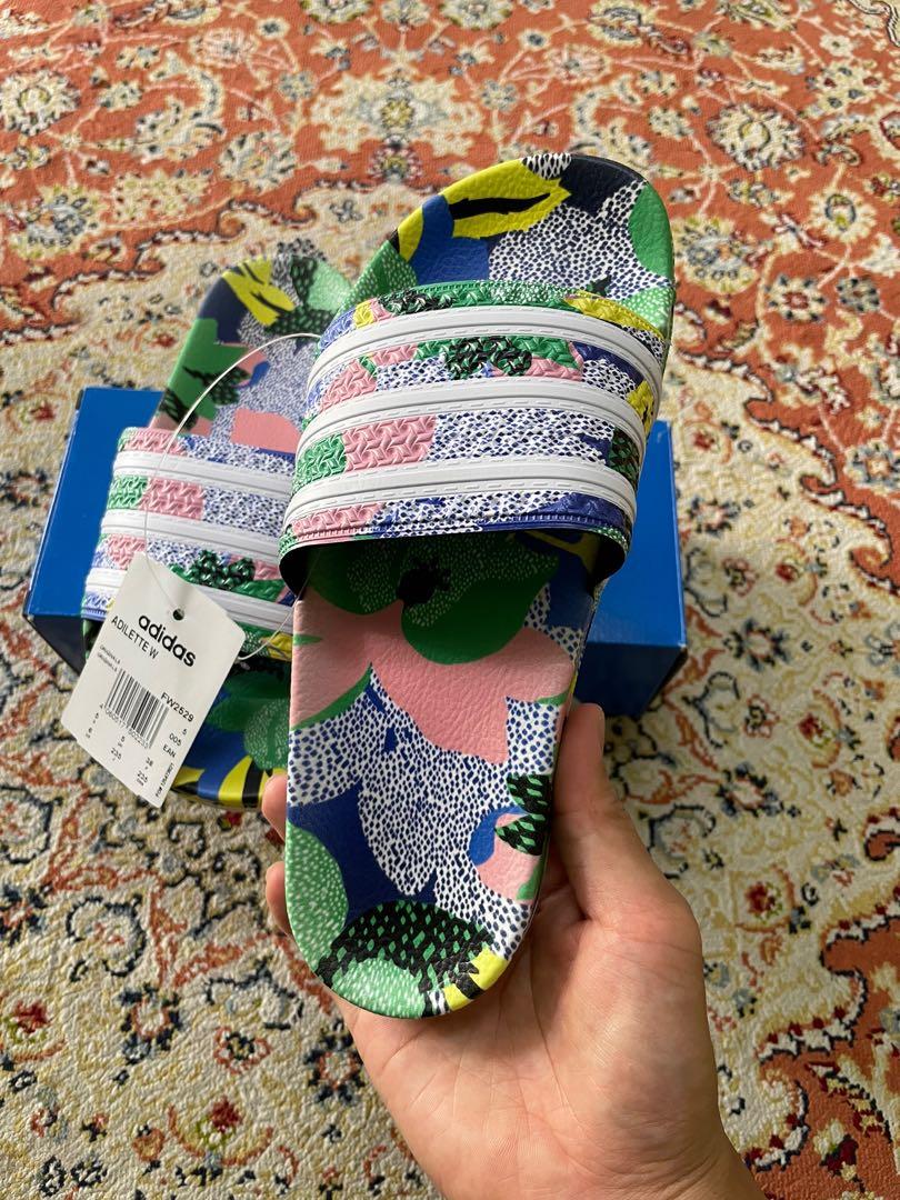 Adidas floral flip online flops