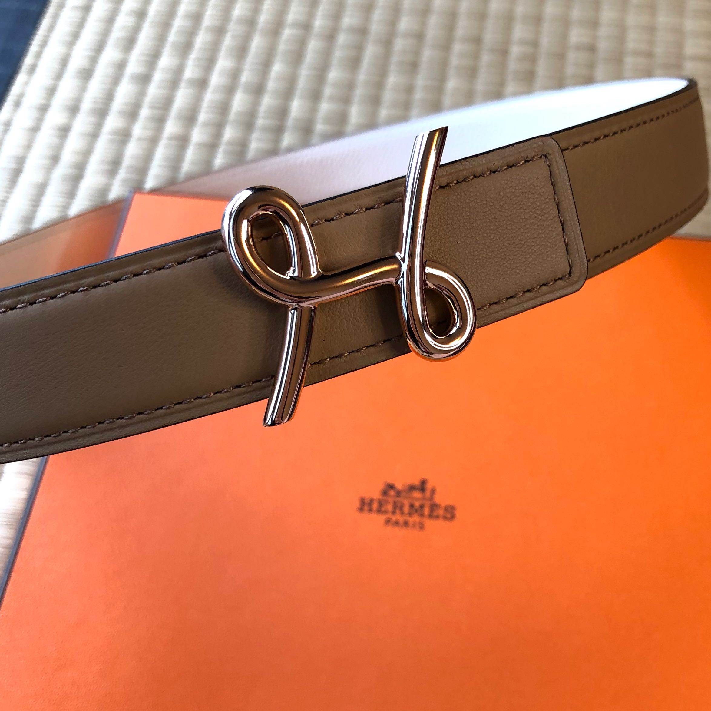 BNIB AUTHENTIC Hermes Belt with Receipt / Hermes H Cursives Belt