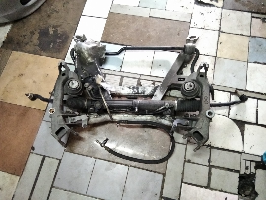 Bmw E39 Steering Rack Original, Auto Accessories on Carousell