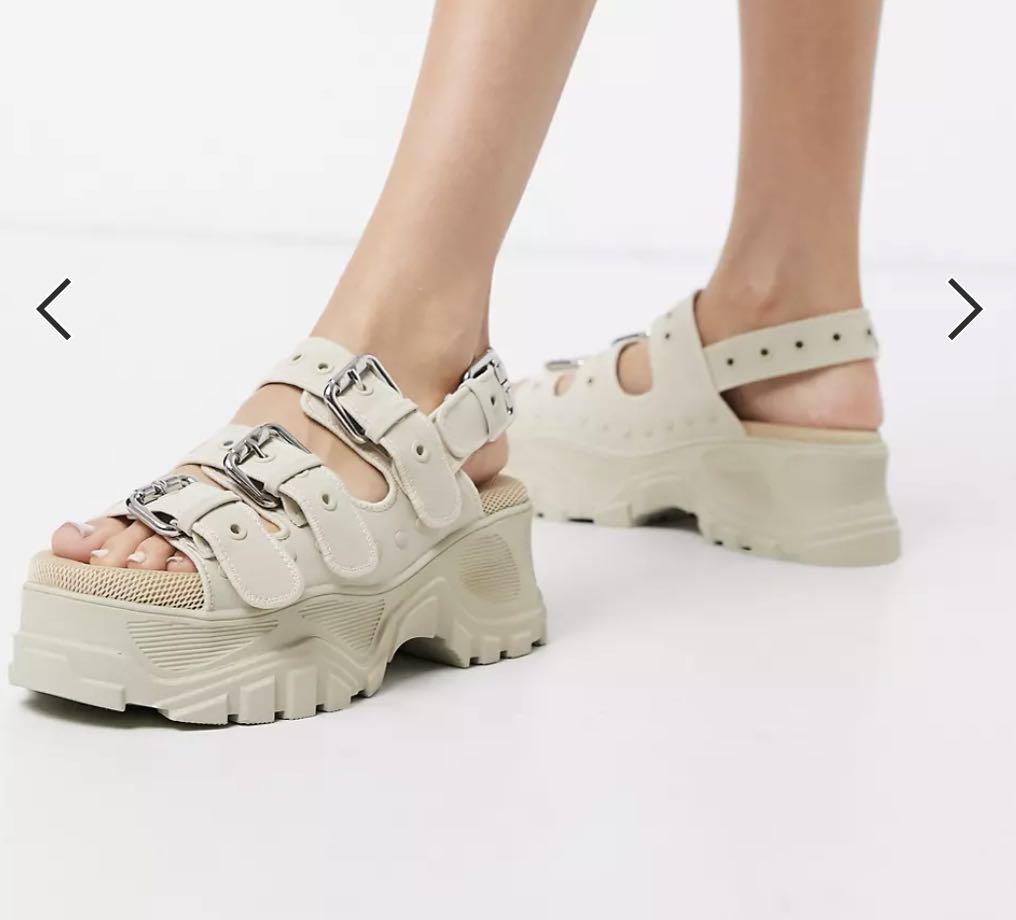 Chunky 2024 buckle sandals