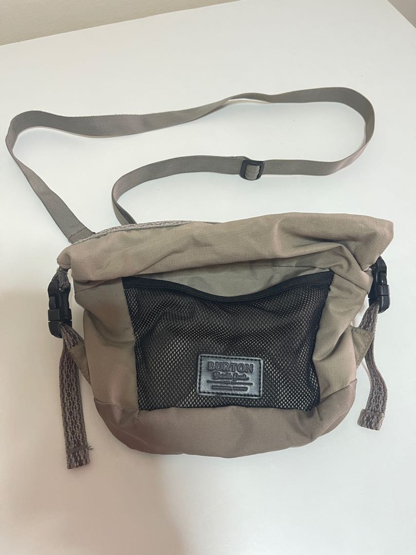 Burton hot sale sling bag