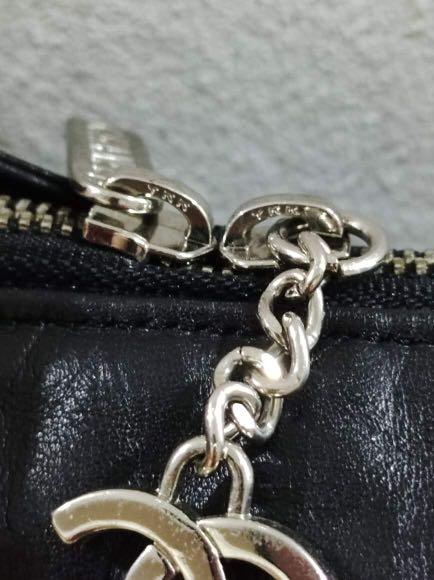 CC Hobo bag (Category: Luxury Bags & Wallets) located in Quezon City. Submitted by affordableprelovedbags (Listing ID 1116338120, Image 3). Description: Lambskin Material YKK zip .