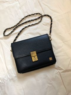 （分類：）位於 。 由 too.many 提交（商品編號 1116429827，圖片 1）。簡介： 。