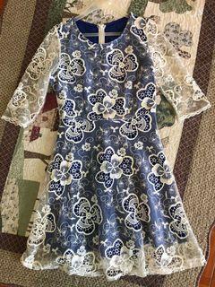 Lace dress